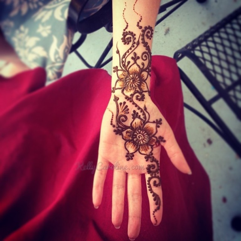 Featured image of post Easy Henna Tattoos Flower