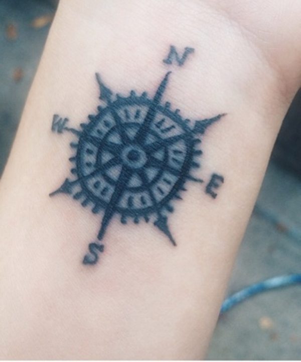 Awesome Compass Tattoo On Wrist 