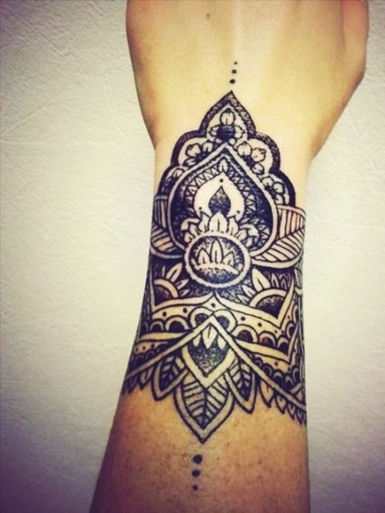 81 Fantastic Mandala Wrist Tattoos Design