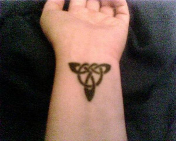 Dark Edges Celtic knot Tattoo
