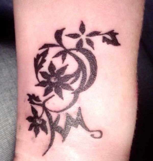 Flower Tattoo design On Wrist