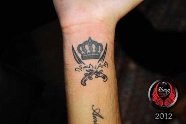 Nice Crown Tattoo Design