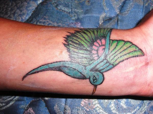 Pretty  Hummingbird Tattoo