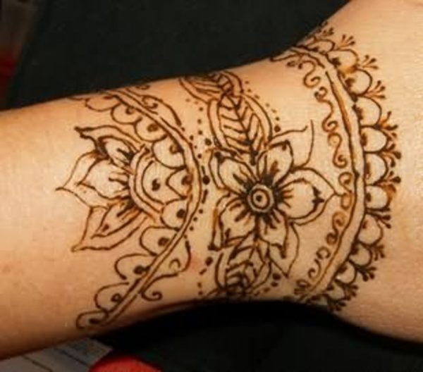  Mehndi Tattoo