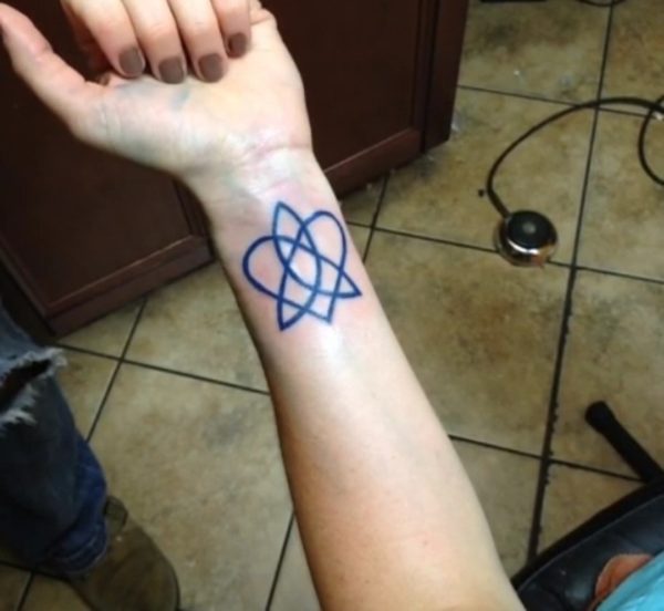 Awesome Knot Celtic Wrist Tattoo