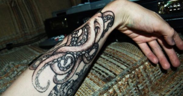 Large Octopus Wrist Tattoo Design