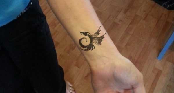 Nice Dragon Wrist Tattoo
