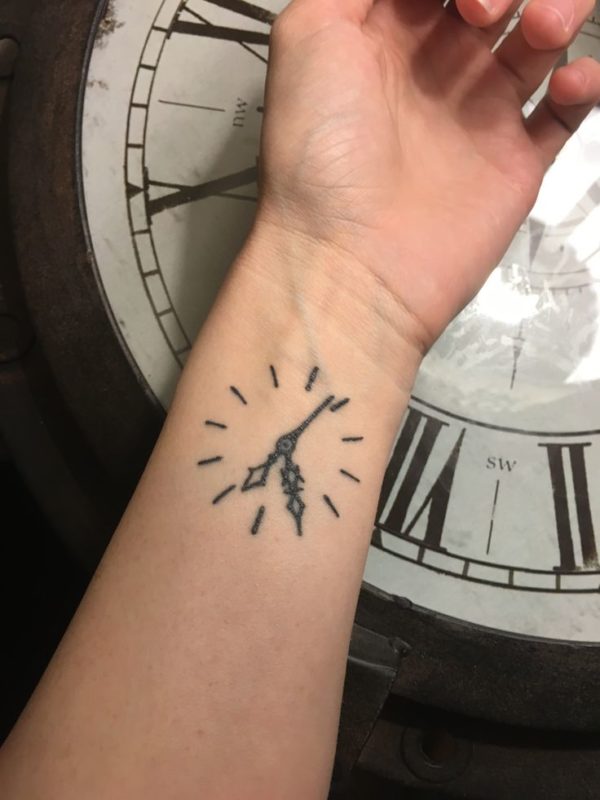 Wonderful Clock Tattoo On Wrist